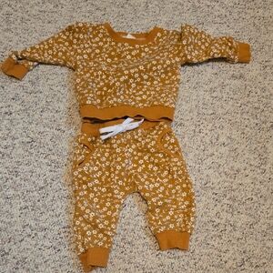 Amazon Kids Matching Set - Mustard and White